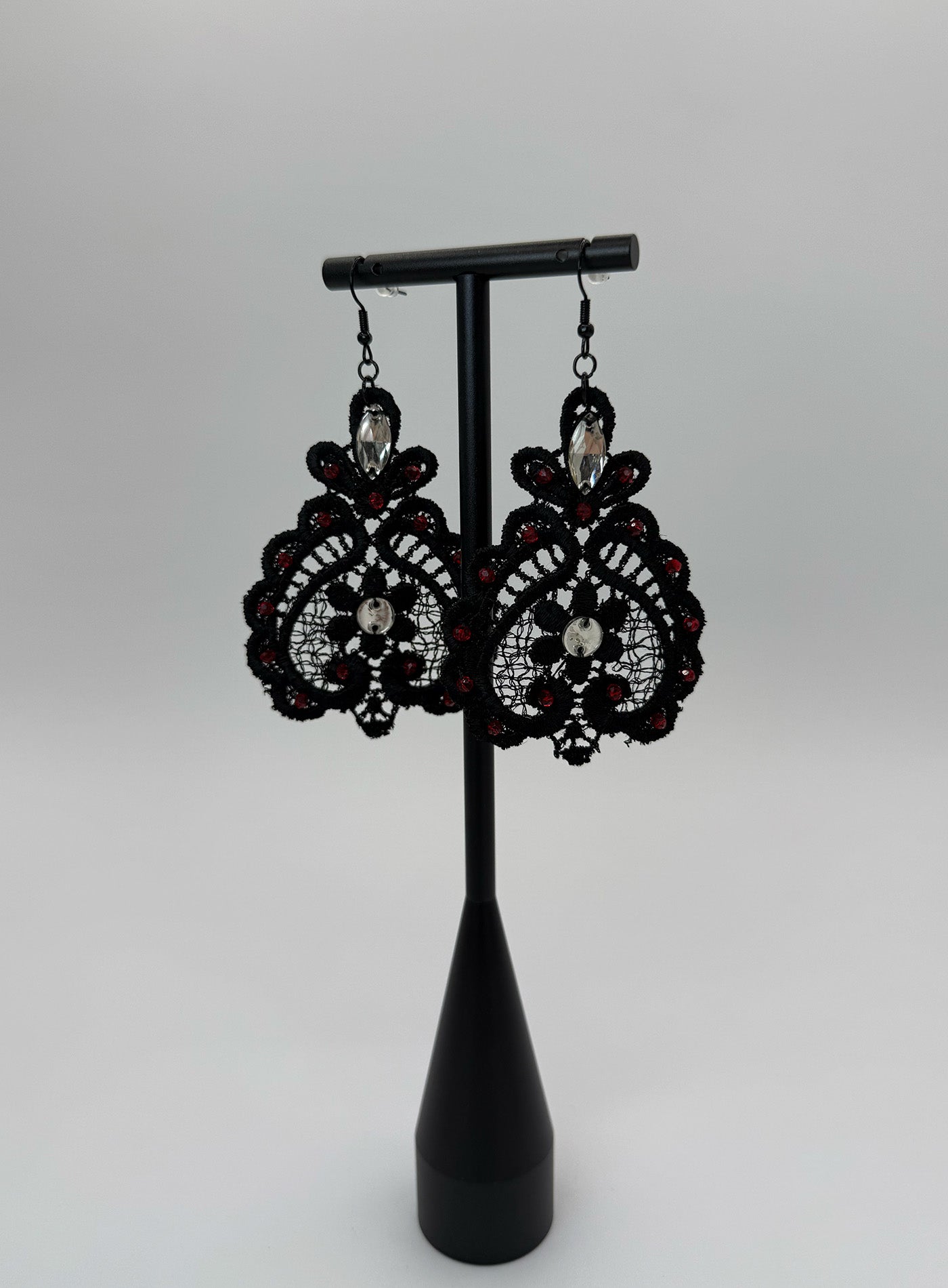 ISOLDE LACE EARRINGS