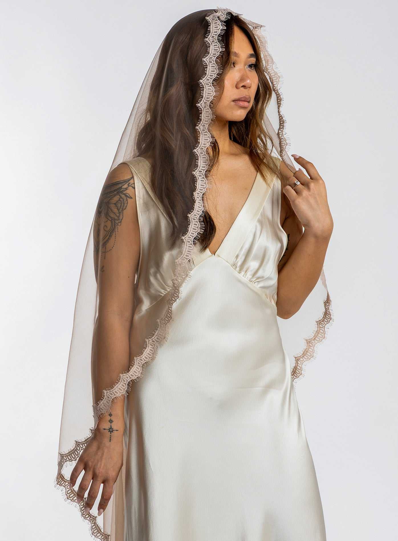 Elena Mantilla Veil Percacciolo Collection