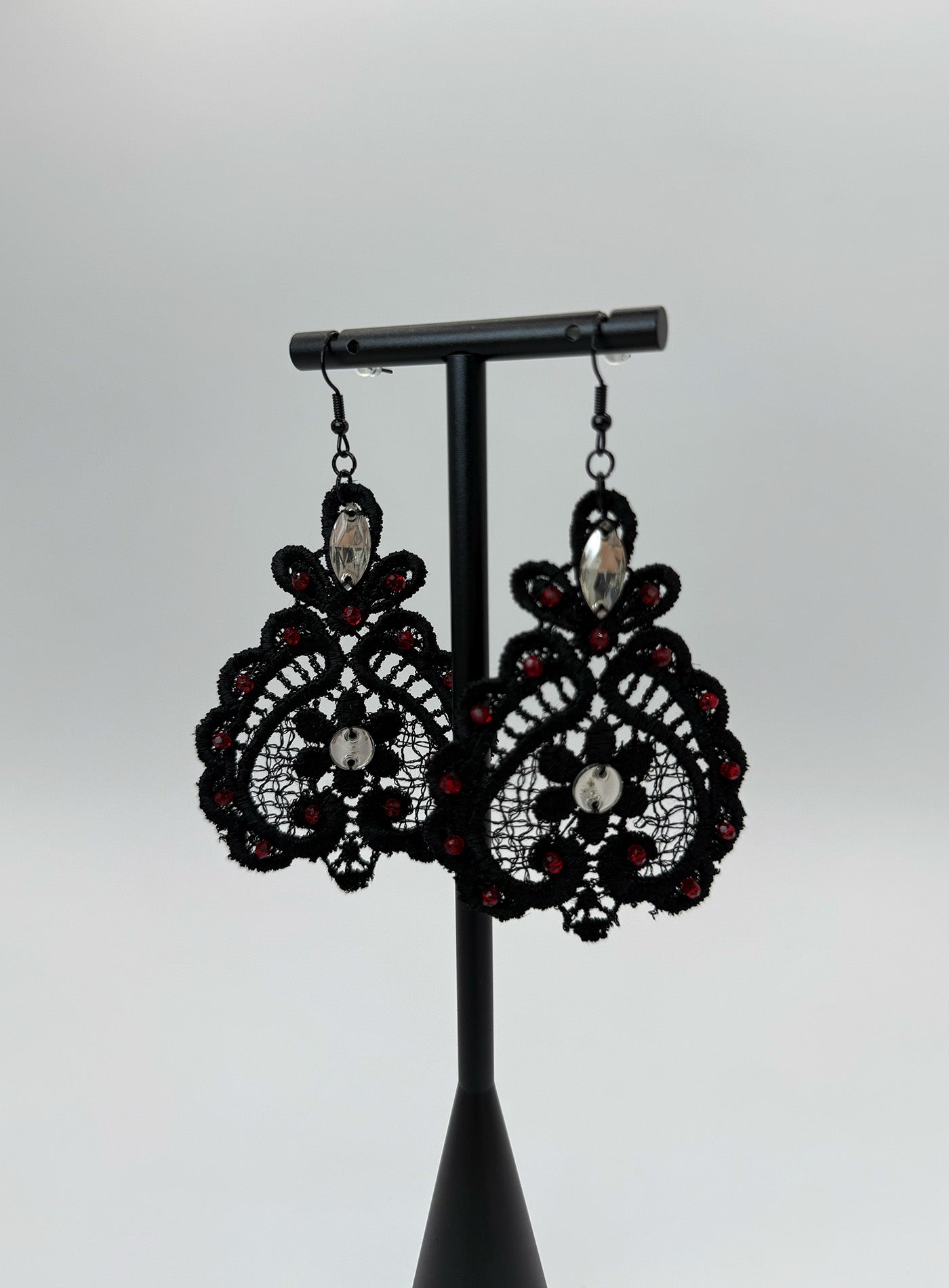ISOLDE LACE EARRINGS