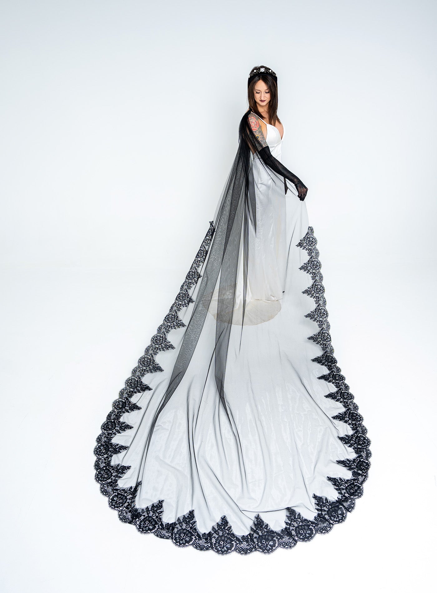 MARA CAPE VEIL