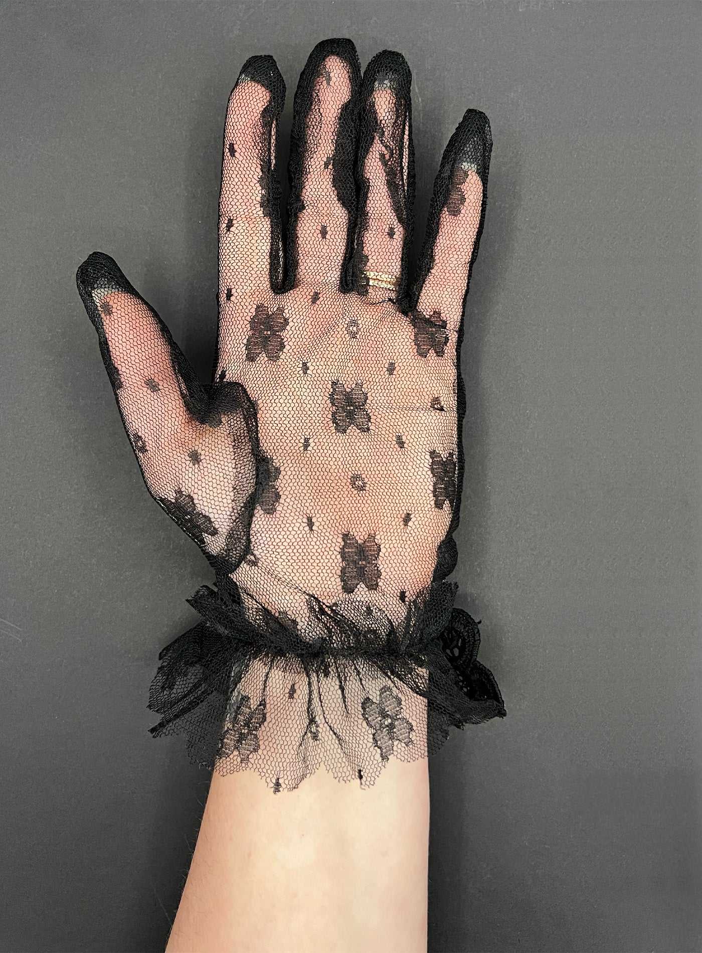 Tessa Glove Percacciolo Collection