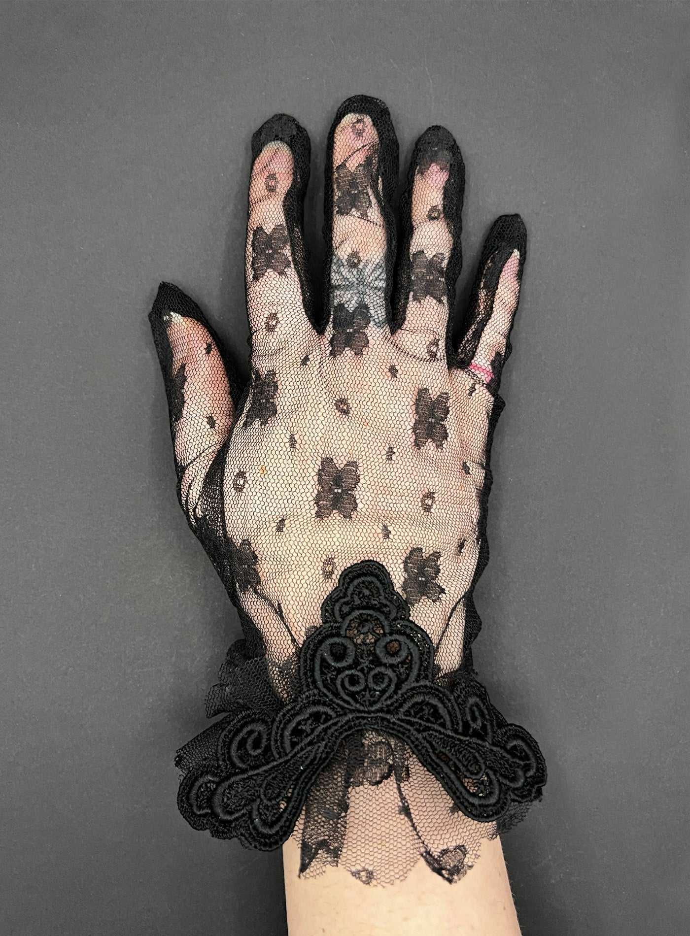 Tessa Glove Percacciolo Collection